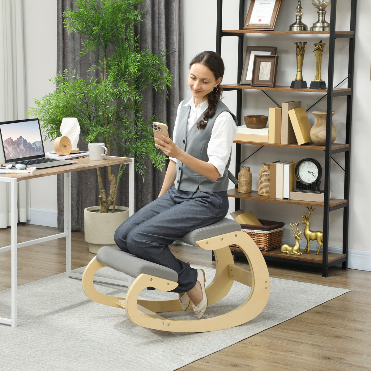 Ergonomischer, schaukelnder Kniehocker für Homeoffice, zur Verbesserung der Körperhaltung, Hellgrau