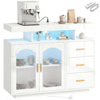 Sideboard mit LED-Beleuchtung, eingebauten Steckdosen, 3 Schubladen, Regalen und 2 Acryl-Türen, Hochglanz Weiß