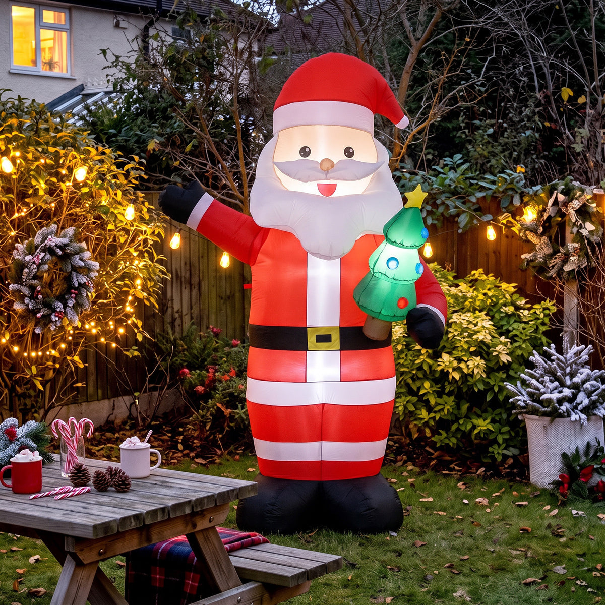 Aufblasbarer Weihnachtsmann, 2,43 m, für Innen und Außen