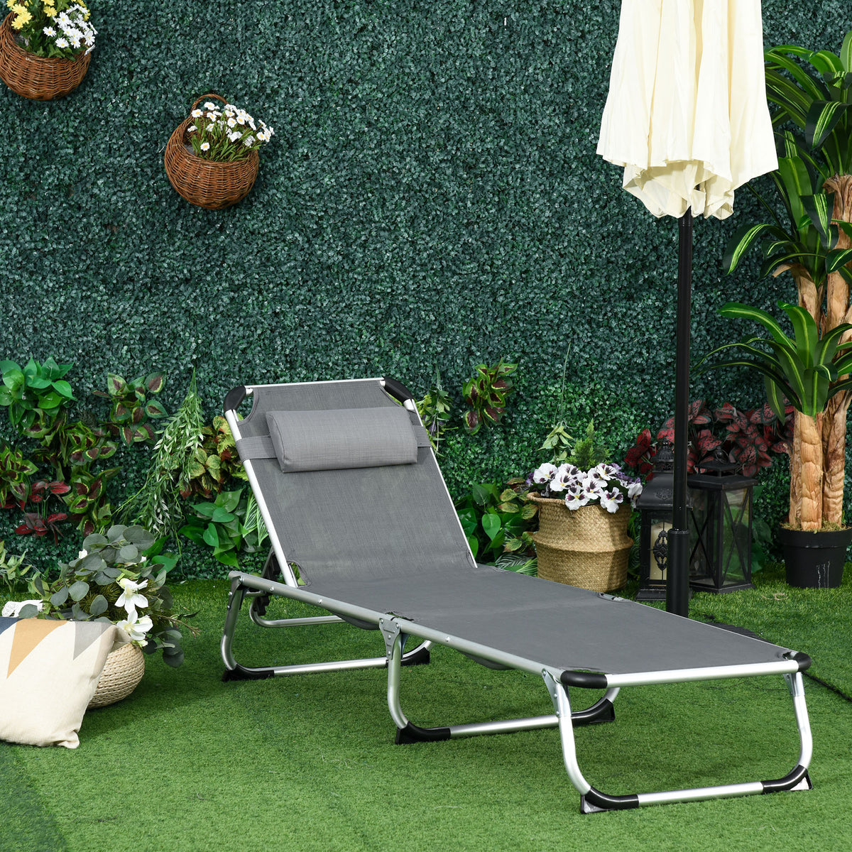 Sonnenliege faltbar Gartenliege mit Kopfkissen Liegestuhl mit der 4-stufig verstellbaren Rückenlehne Campingliege bis 120 kg belastbar für Outdoor-Park, Garten, Grau