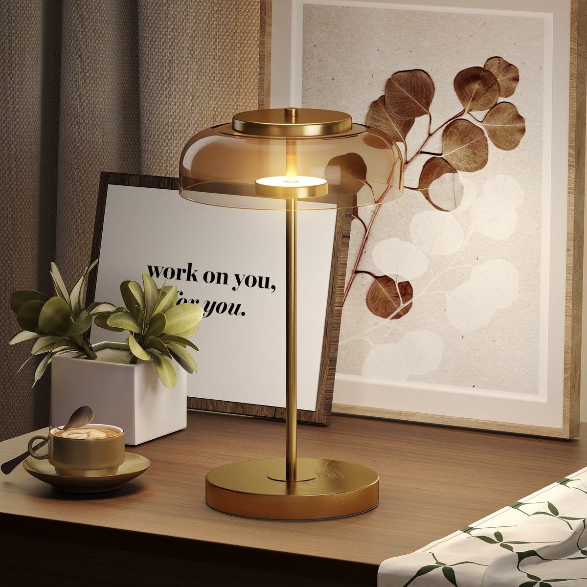 Tischlampe Tischleuchte mit warmem LED-Licht, Metallsockel, bernsteinfarbenem Glasschirm, Ø23 x 40H cm, Gold