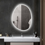 Beleuchteter Badezimmerspiegel, asymmetrische Form, 80 x 60 cm, LED-Lichter, 3 Lichtfarben, Anti-Beschlag-Funktion, Silber