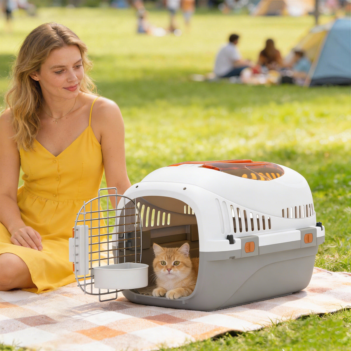 Plastic Pet Carrier Hard Shell Dog Cat Carrier Max 4 KG Steel Door Feed Bowl Secure Lock 49 x 32 x 31 cm