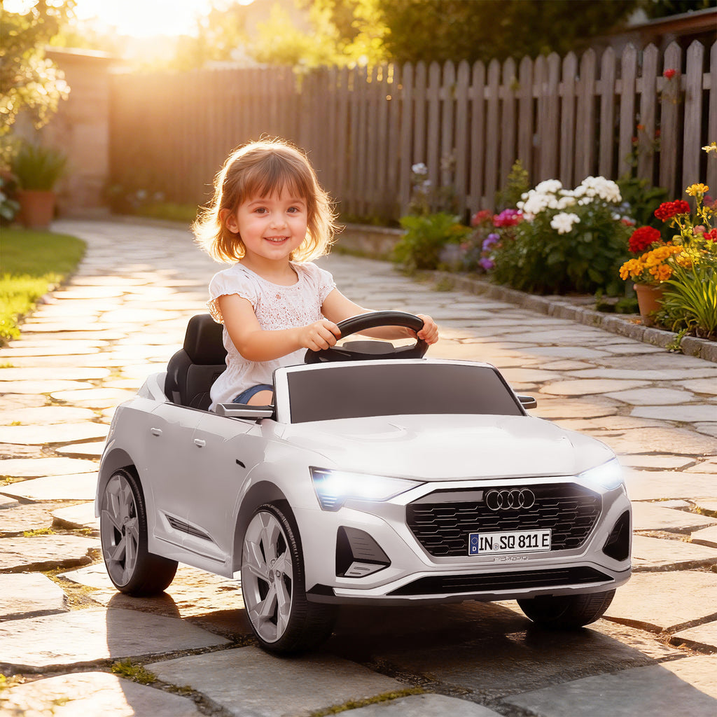 Elektro-Kinderauto, 12V Audi Q8, 3-5 km/h, Fernsteuerung, Scheinwerfer, Musik, Weiß