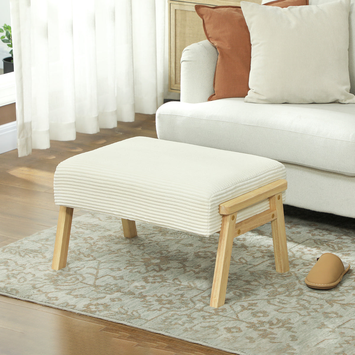 Sitzhocker Hocker mit weichem Sitzkissen Holzbeinen Fu?hocker mit Cordoptik Cremewei?