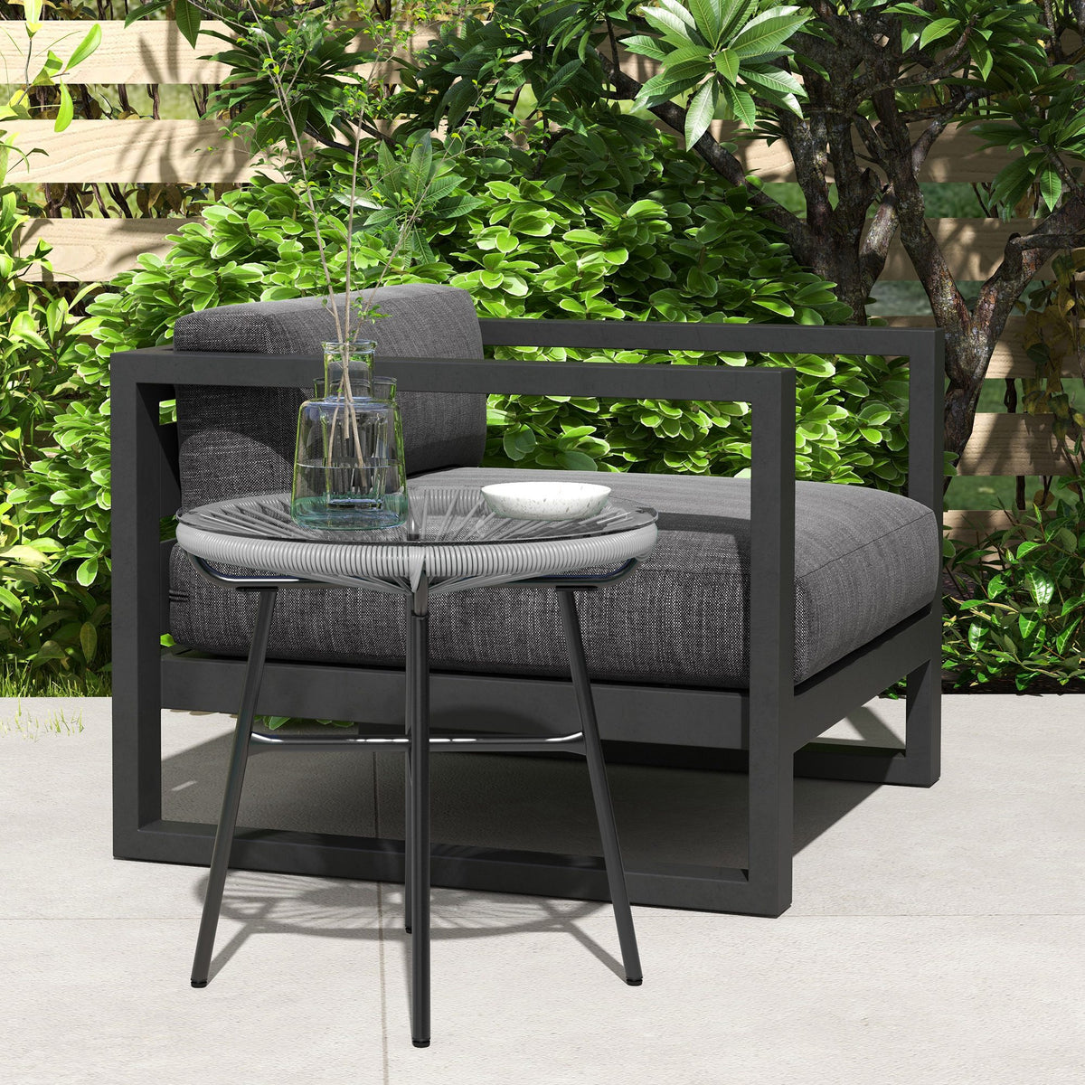 Gartentisch Boho-Stil Outdoor Beistelltisch, PE-Rattan, geh?rtetes Glas, wetterbest?ndig, 50?cm x 50?cm x 50?cm, Grau