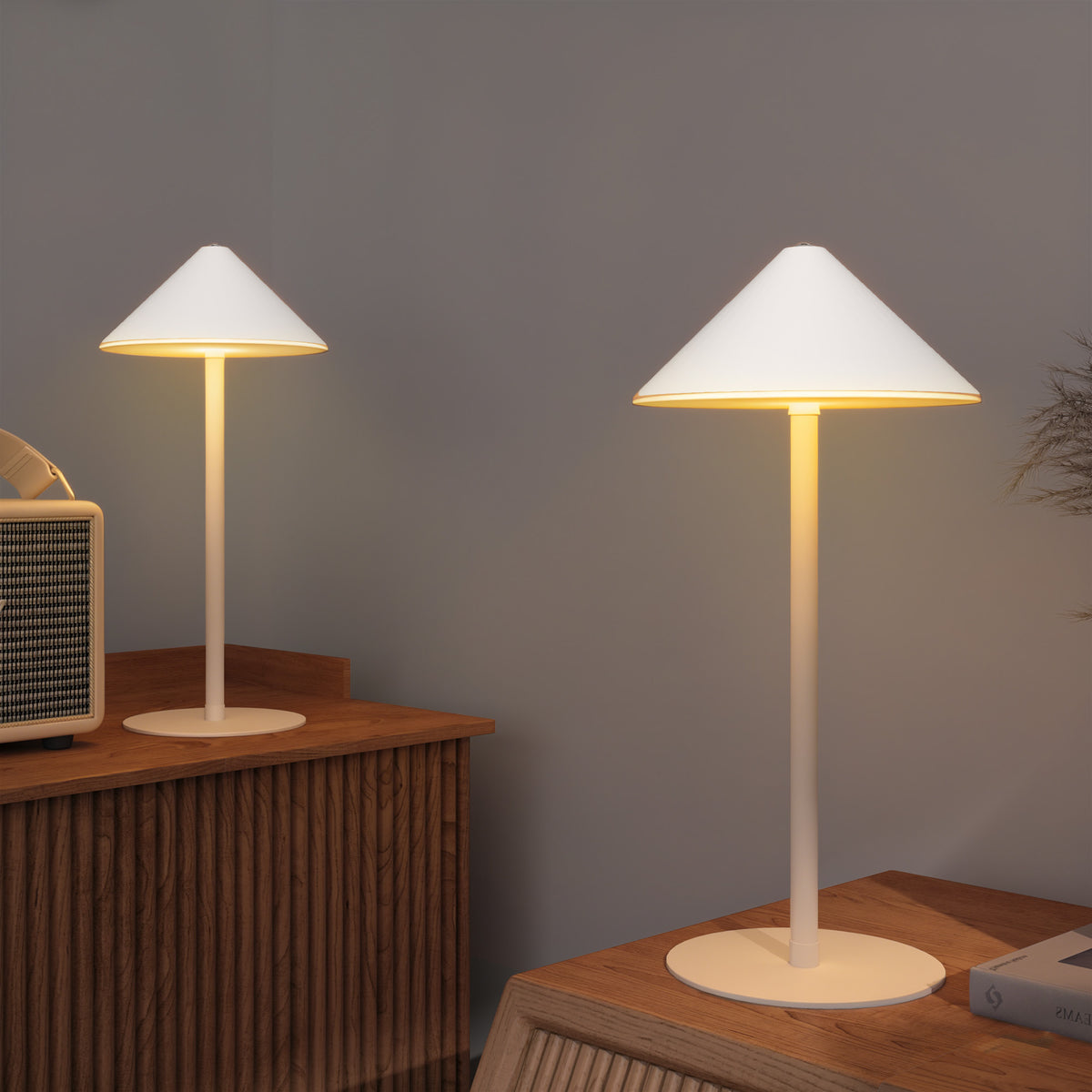 LED-Tischlampe mit USB-Kabel, Touchschalter, Metall, wiederaufladbar, Weiß