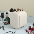 Mini Kühlschrank Kühlschrank Beauty Fridge, 4 L Fassungsvermögen, 20,3 x 26,3 x 28 cm, Cremeweiß
