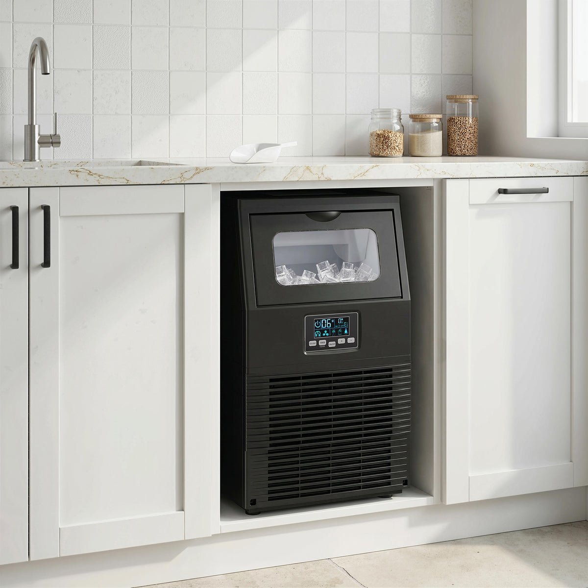 Kommerzielle 30 kg/24H Freistehender Eiswürfelmaschine mit 4 kg Speicher, Selbstreinigung, Timer Stahl Schwarz