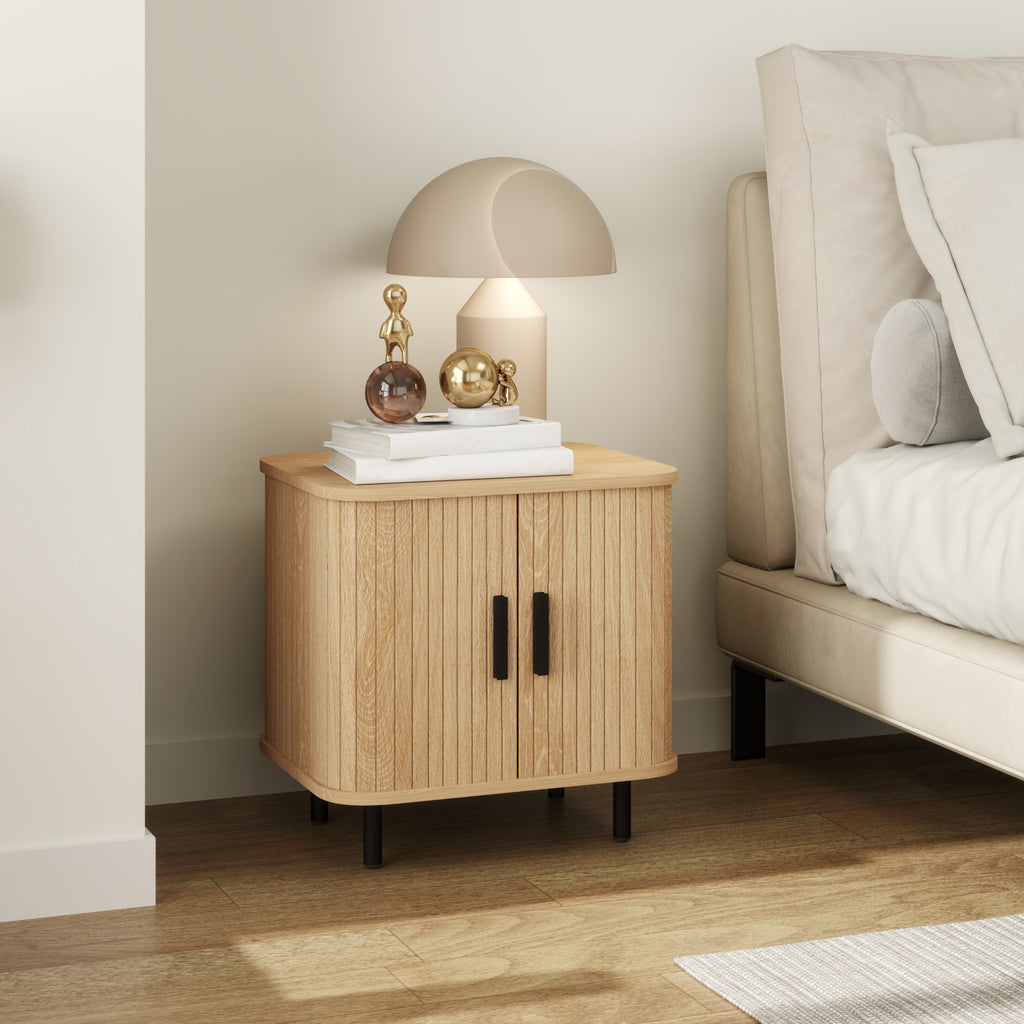 Nachttisch mit Lamellentüren und Stahlbeinen, für Schlafzimmer und Wohnzimmer, Eiche