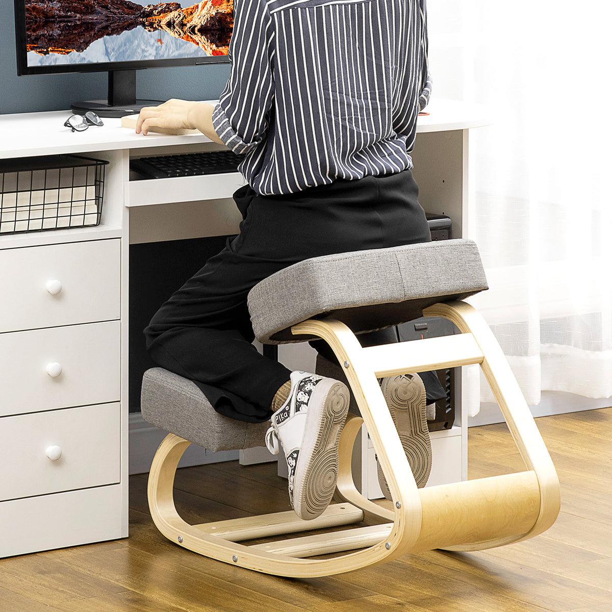 Kniestuhl, ergonomischer Sitzhocker, Polsterhocker f¨¹r gesunde Sitzhaltung, Birkenholz, 120 kg belastbar, Grau