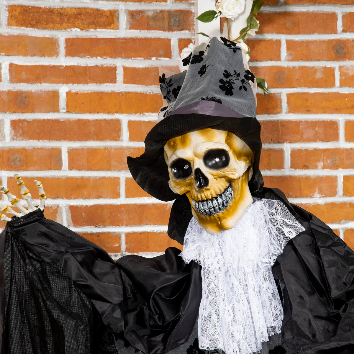 Halloween-Dekoration Gespenst Bräutigam mit Spezialeffekten und Soundfunktion 115 cm x 65 cm x 189 cm
