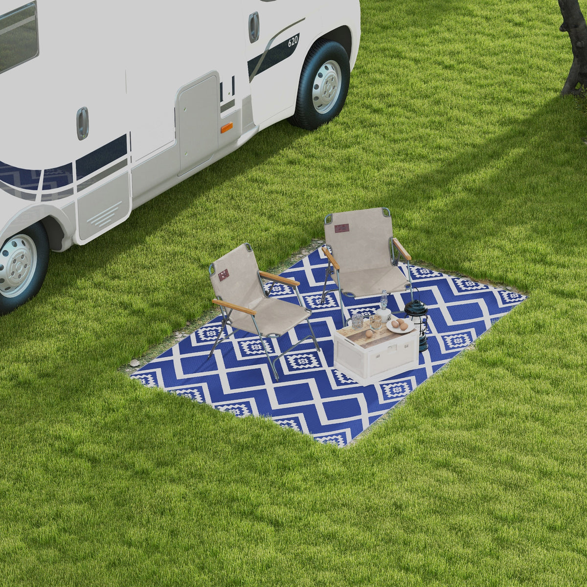 Plastic Straw Reversible RV Outdoor Rug with Carry Bag, 182 x 274cm, Blue and White