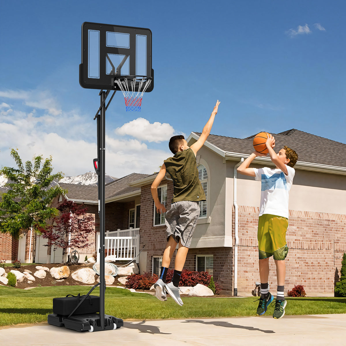 Basketballständer, höhenverstellbare Korbhöhe 235-305 cm, befüllbare Basis mit Rädern, Schwarz