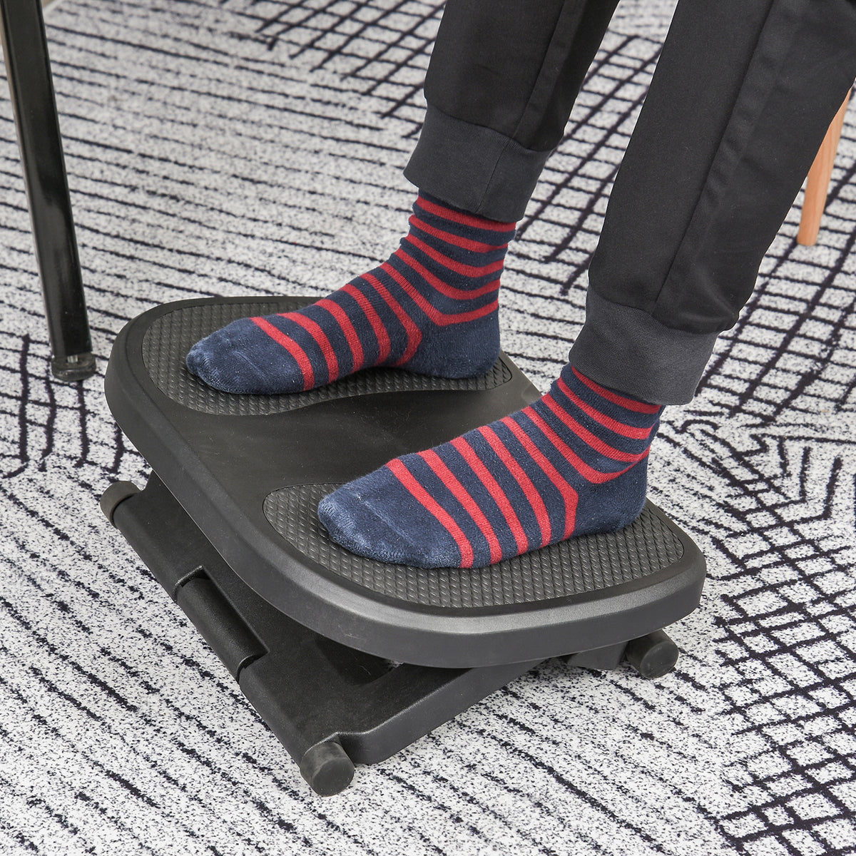 0-30° Three-Height Under-Desk Support Footrest - Black